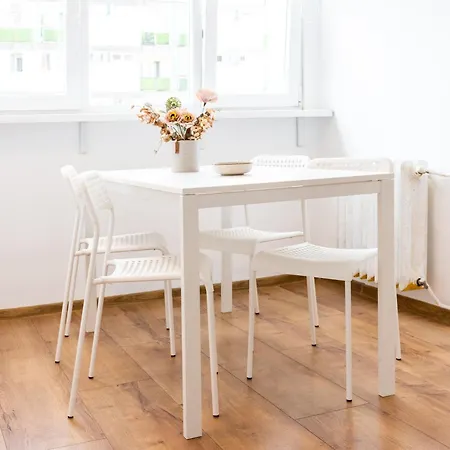 Thome Bucegi Smart Budget *