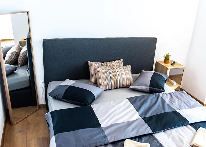 דירה Thome Bucegi Smart Budget