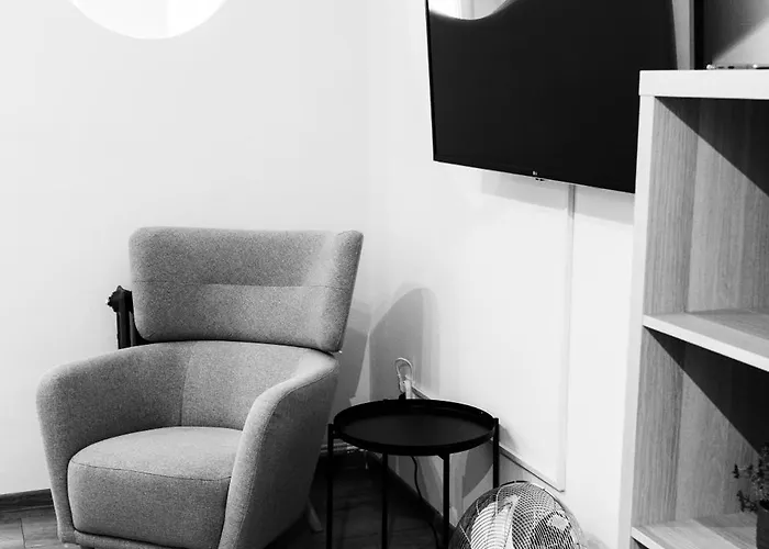 Thome Bucegi Smart Budget * קלוז'-נאפוקה